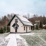 Wierzbowa 5 Бренна