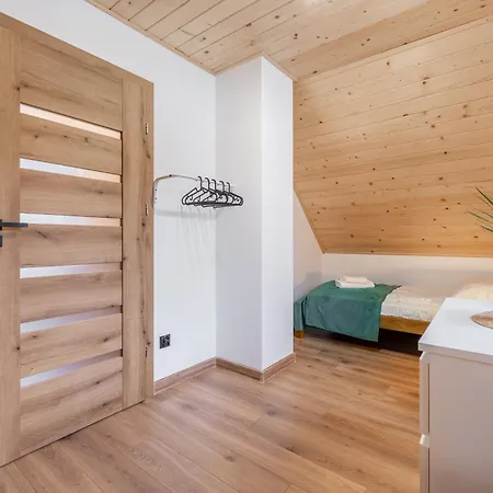 Wierzbowa 5 브렌나