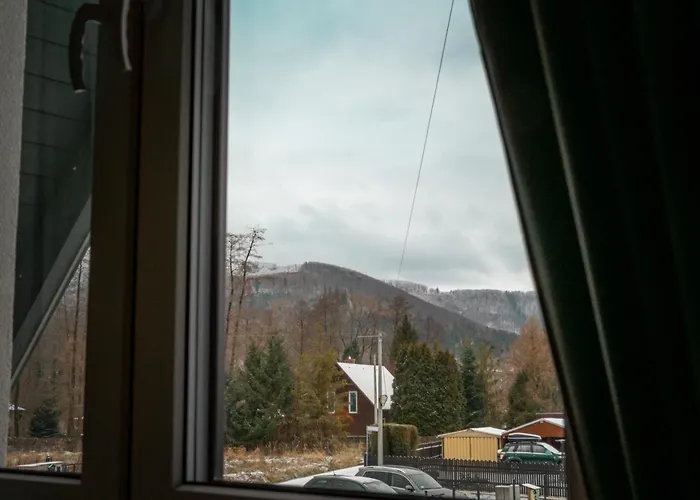 Wierzbowa 5 브렌나